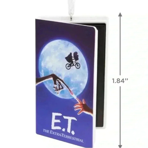 Hallmark 2022 Vintage E.T VHS
Tape Ornament - Picture 4 of 6